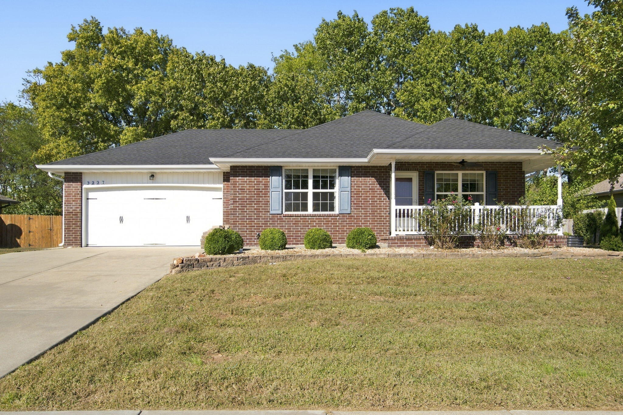 3237 E Bradford Street, Republic MO 65738