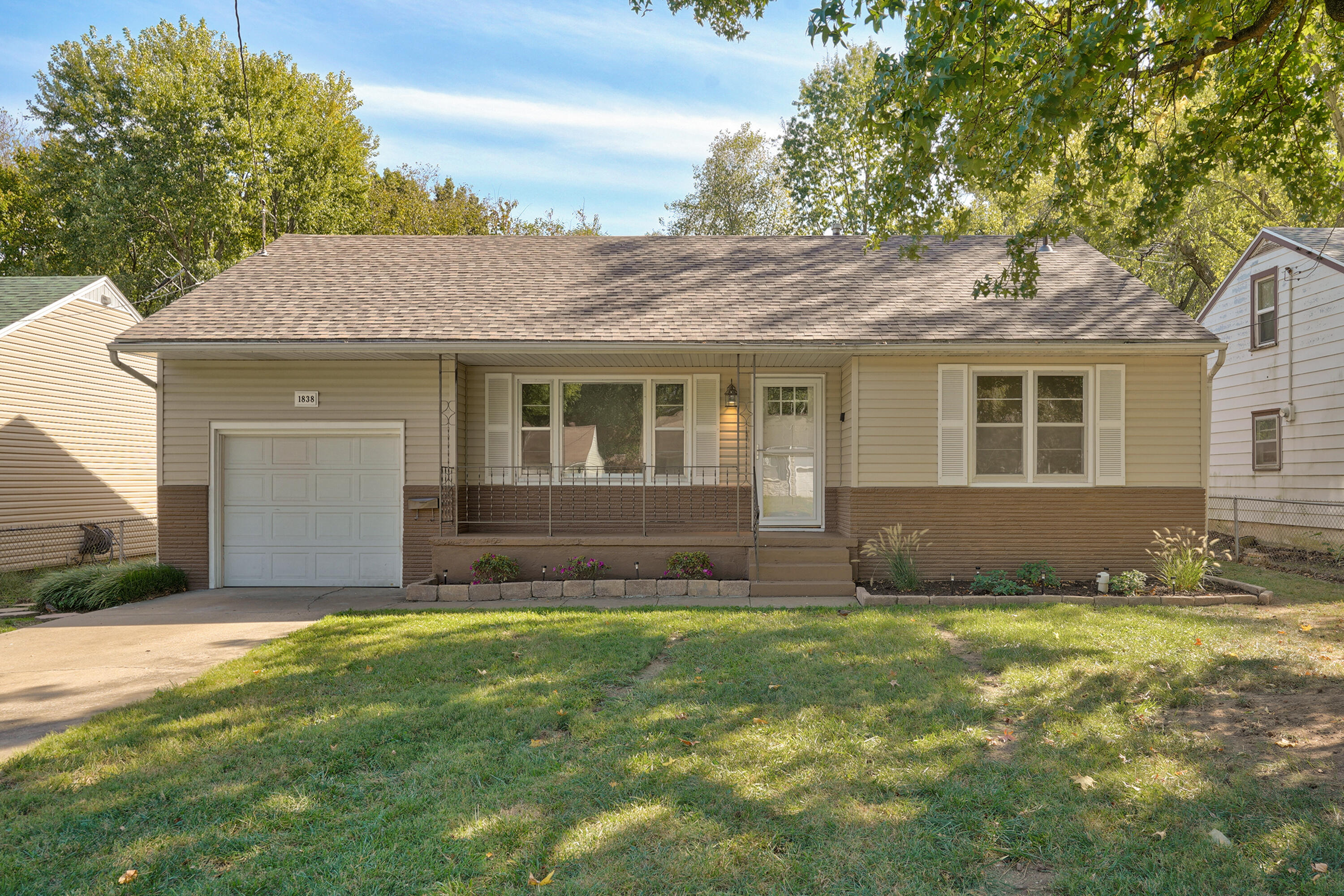 1838 S Kimbrough Avenue, Springfield MO 65807