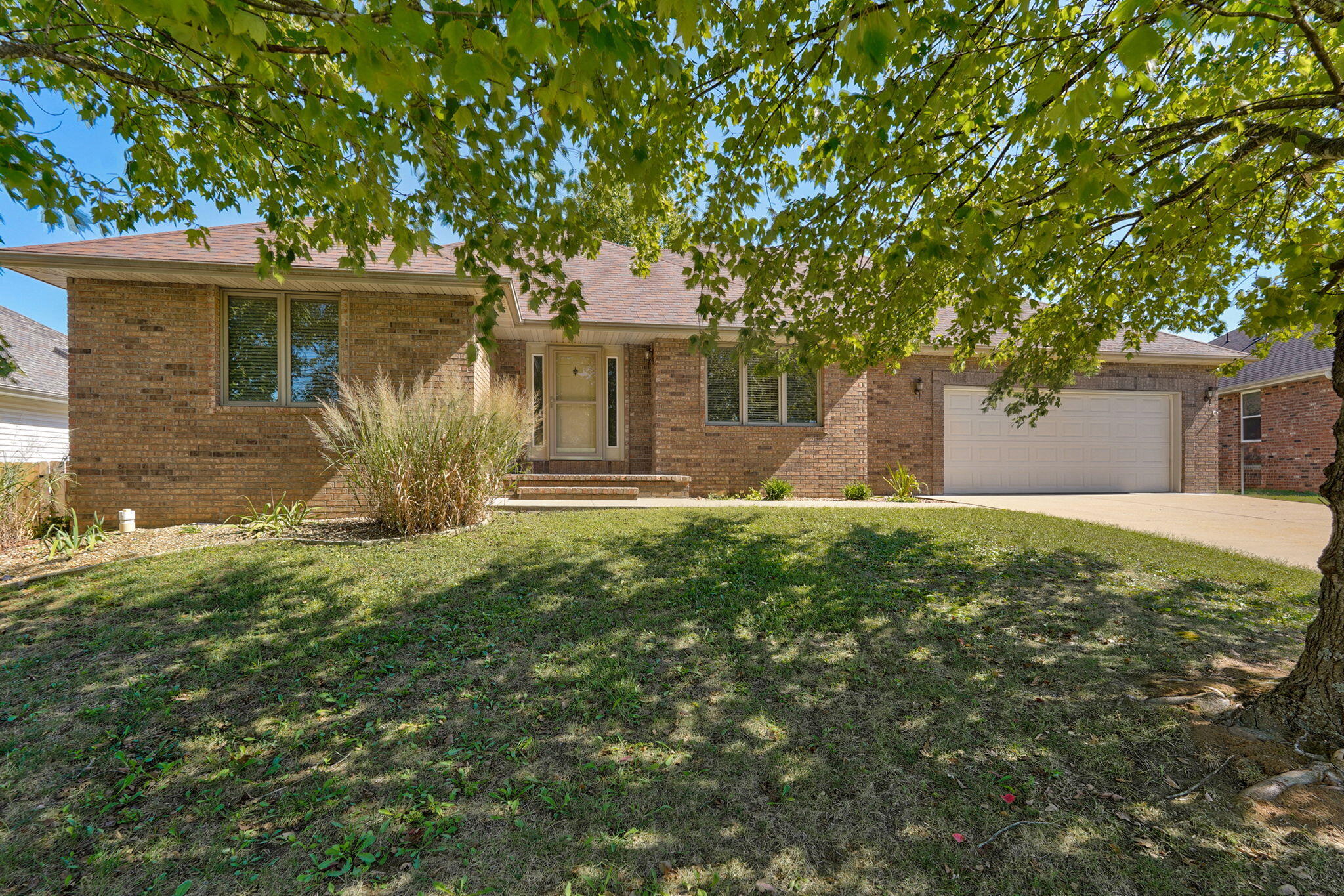5126 S Sterling Court, Springfield MO 65810