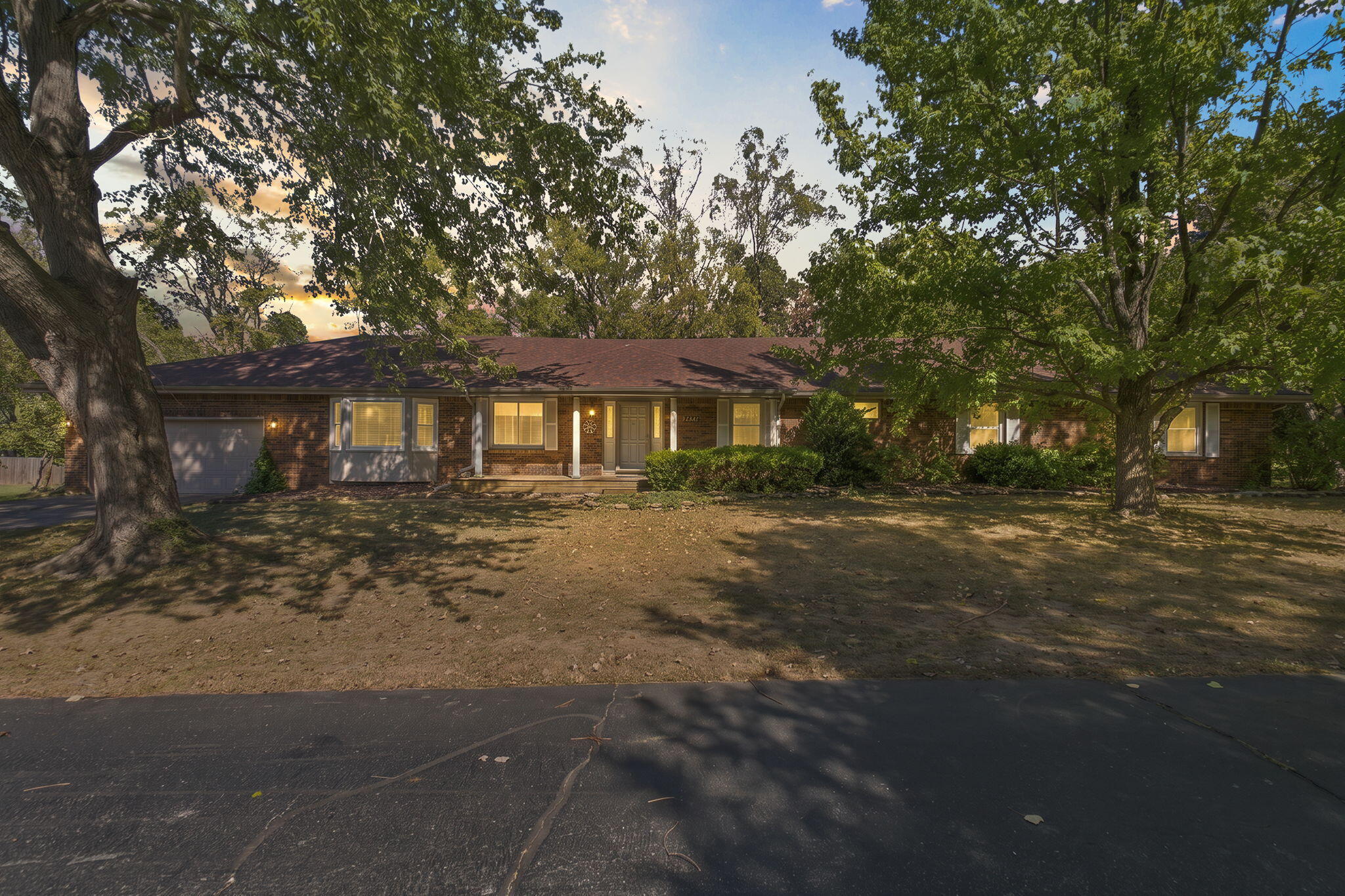 2565 E Chinkapin Lane, Springfield MO 65804