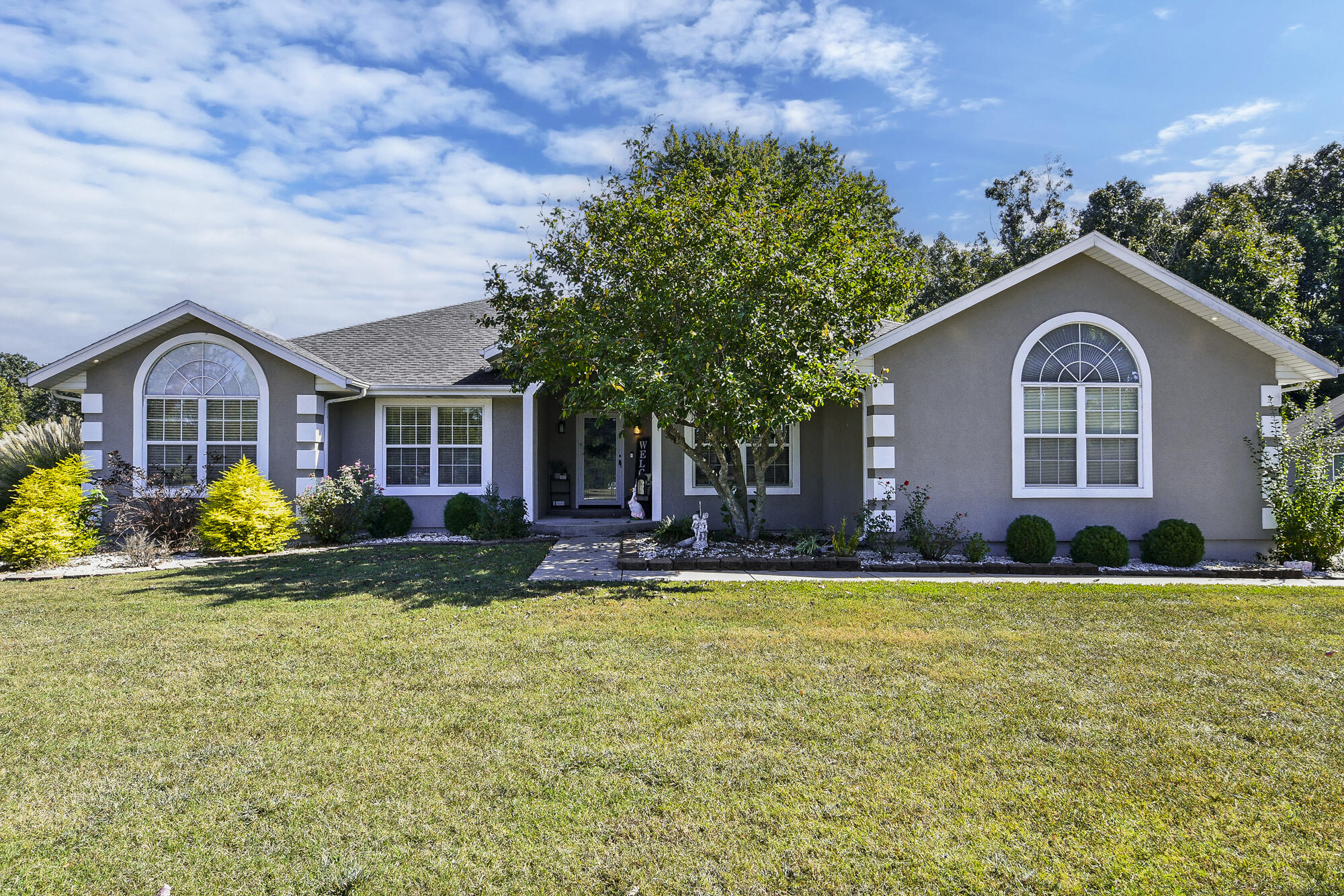 4236 N Castle Oaks Boulevard, Strafford MO 65757