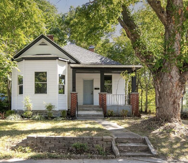 940 S Missouri Avenue, Springfield MO 65806