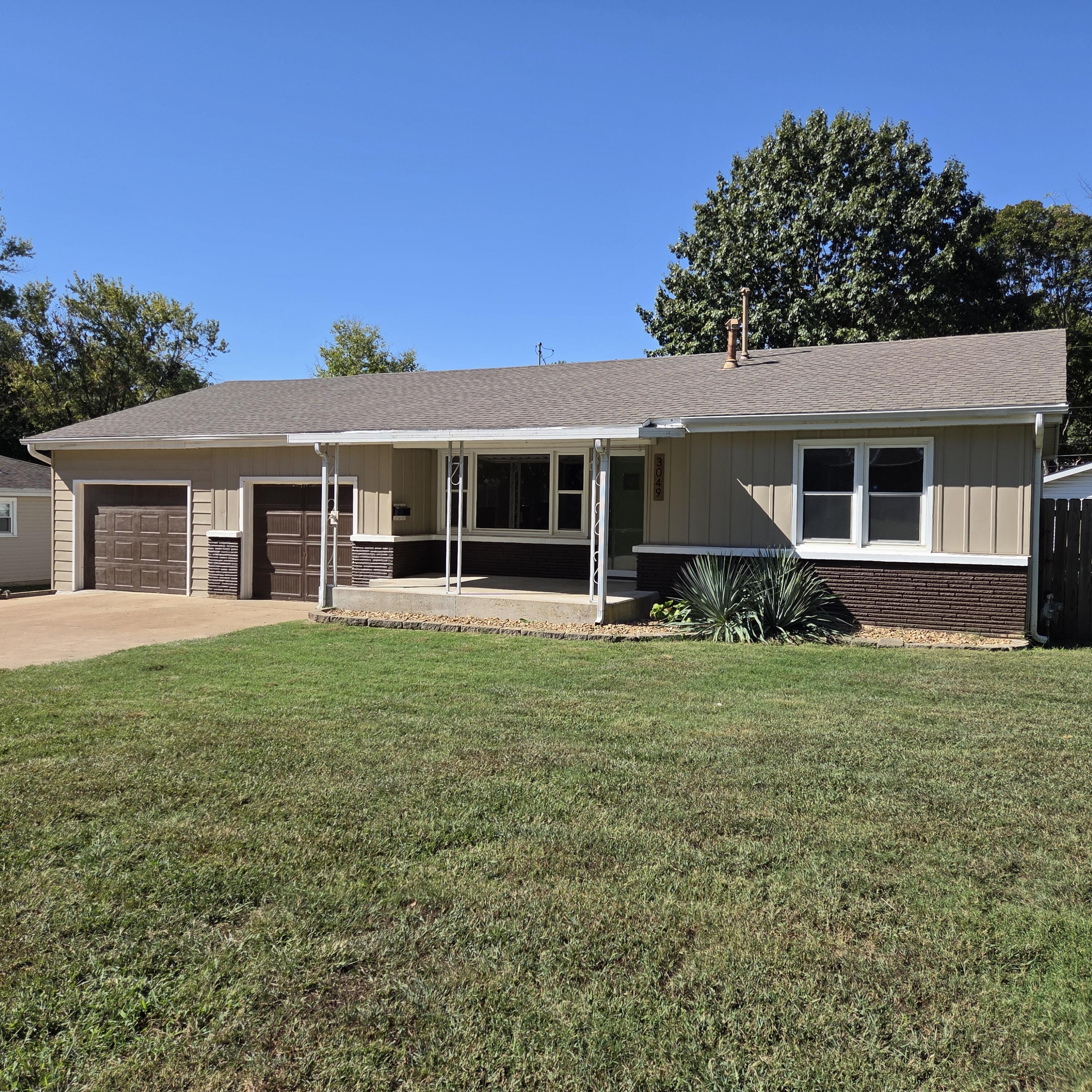 3049 S Parkview Avenue, Springfield MO 65804