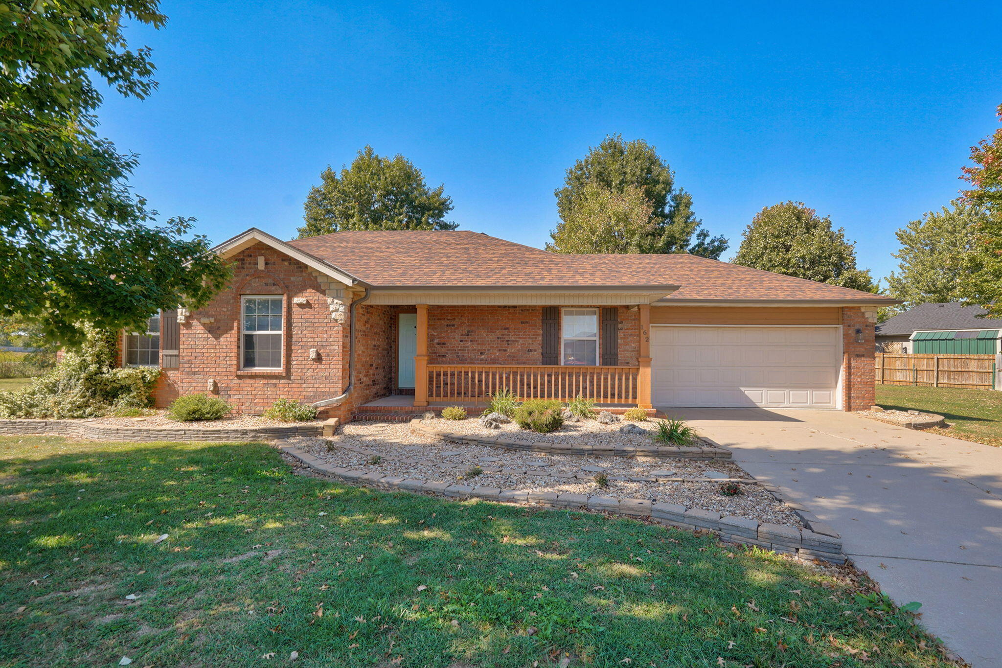 162 Pine Ridge Boulevard, Rogersville MO 65742
