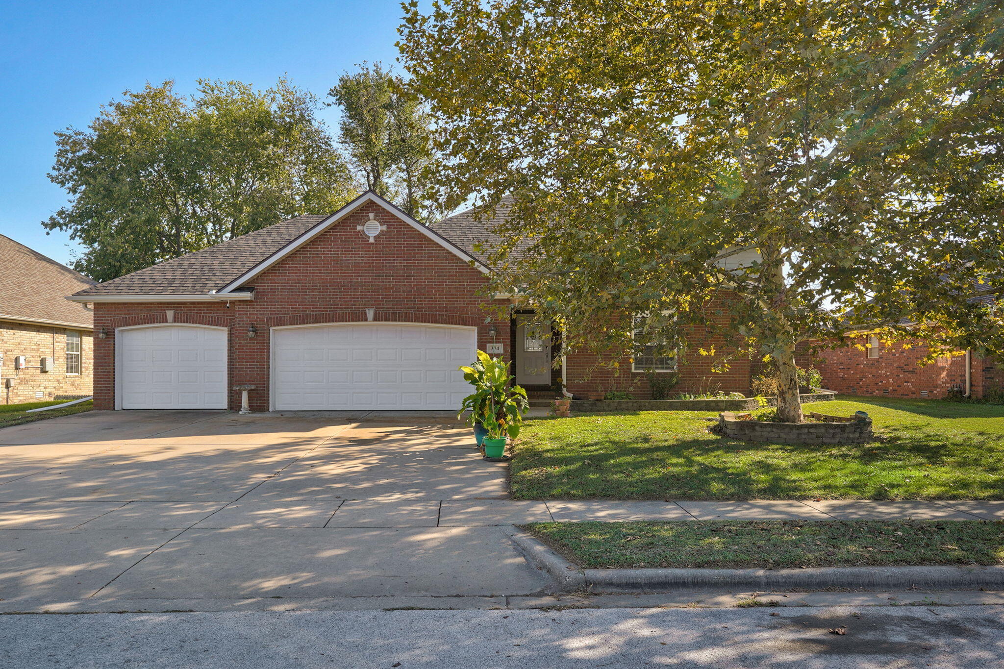 374 E Sequoia Street, Republic MO 65738
