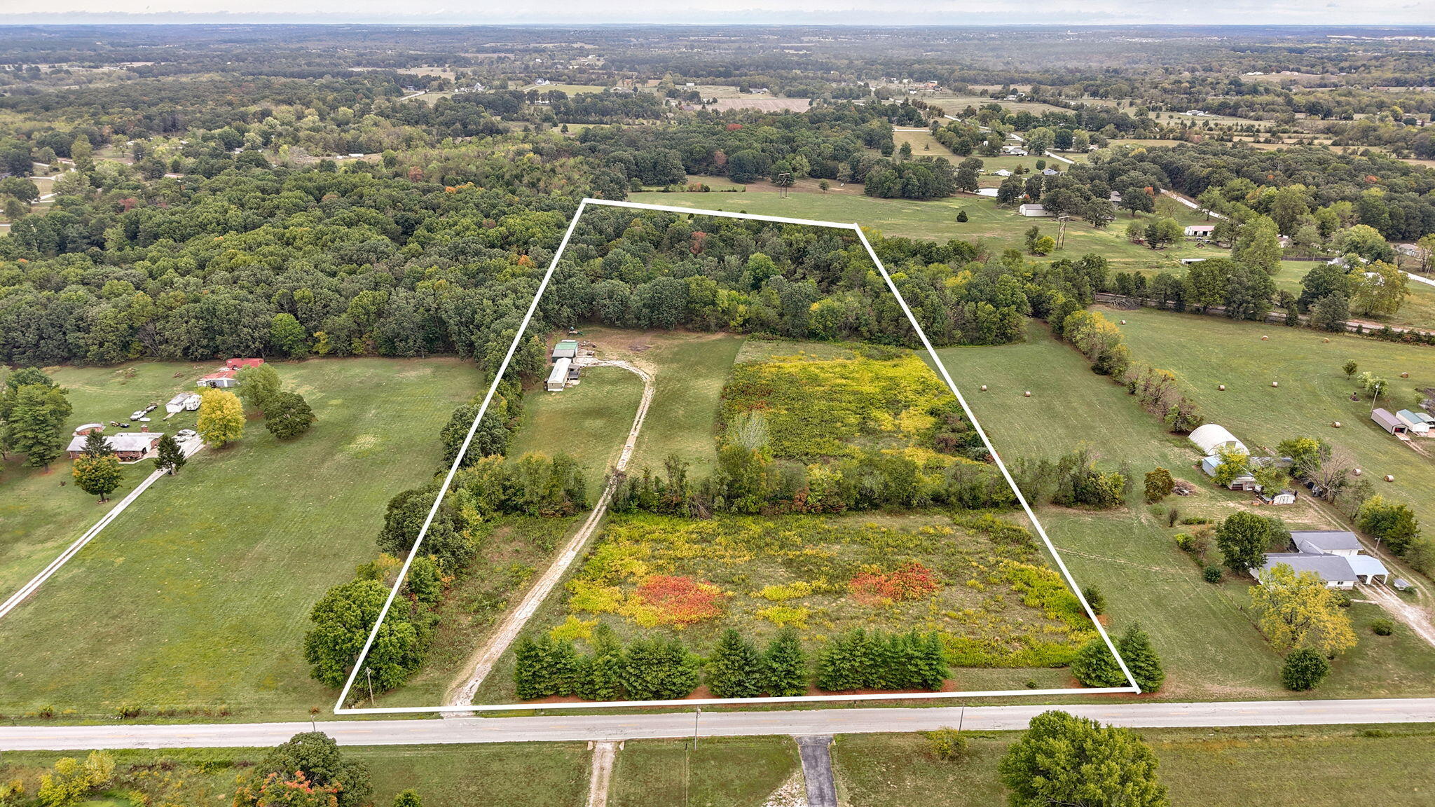 8097 W Farm Road 124, Springfield MO 65802