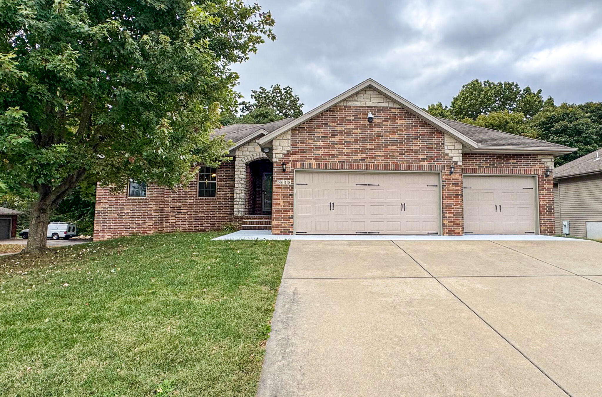 5618 E Pearson Parkway, Strafford MO 65757