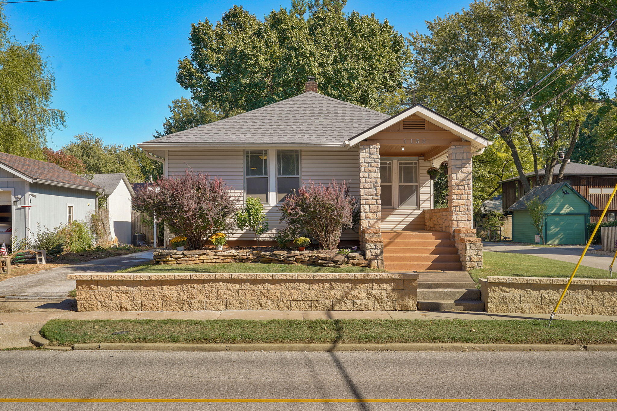 1150 S Kimbrough Avenue, Springfield MO 65807