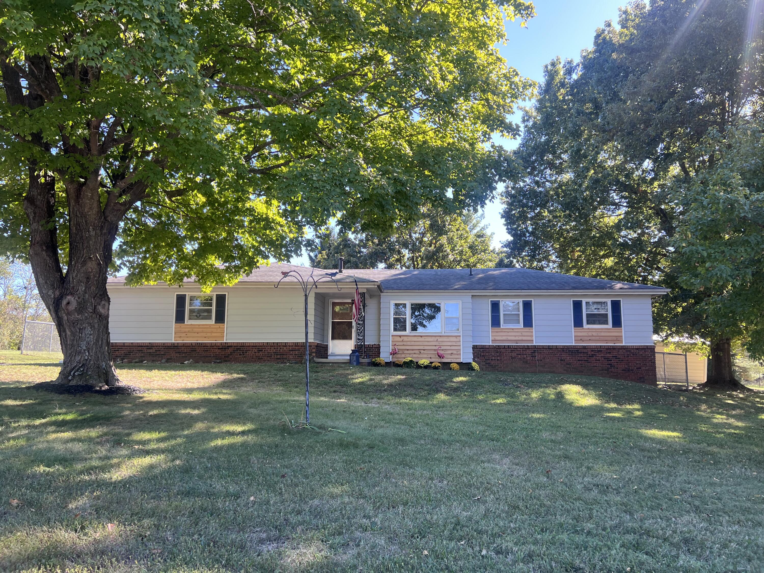 5020 E Farm Rd 138, Springfield MO 65809