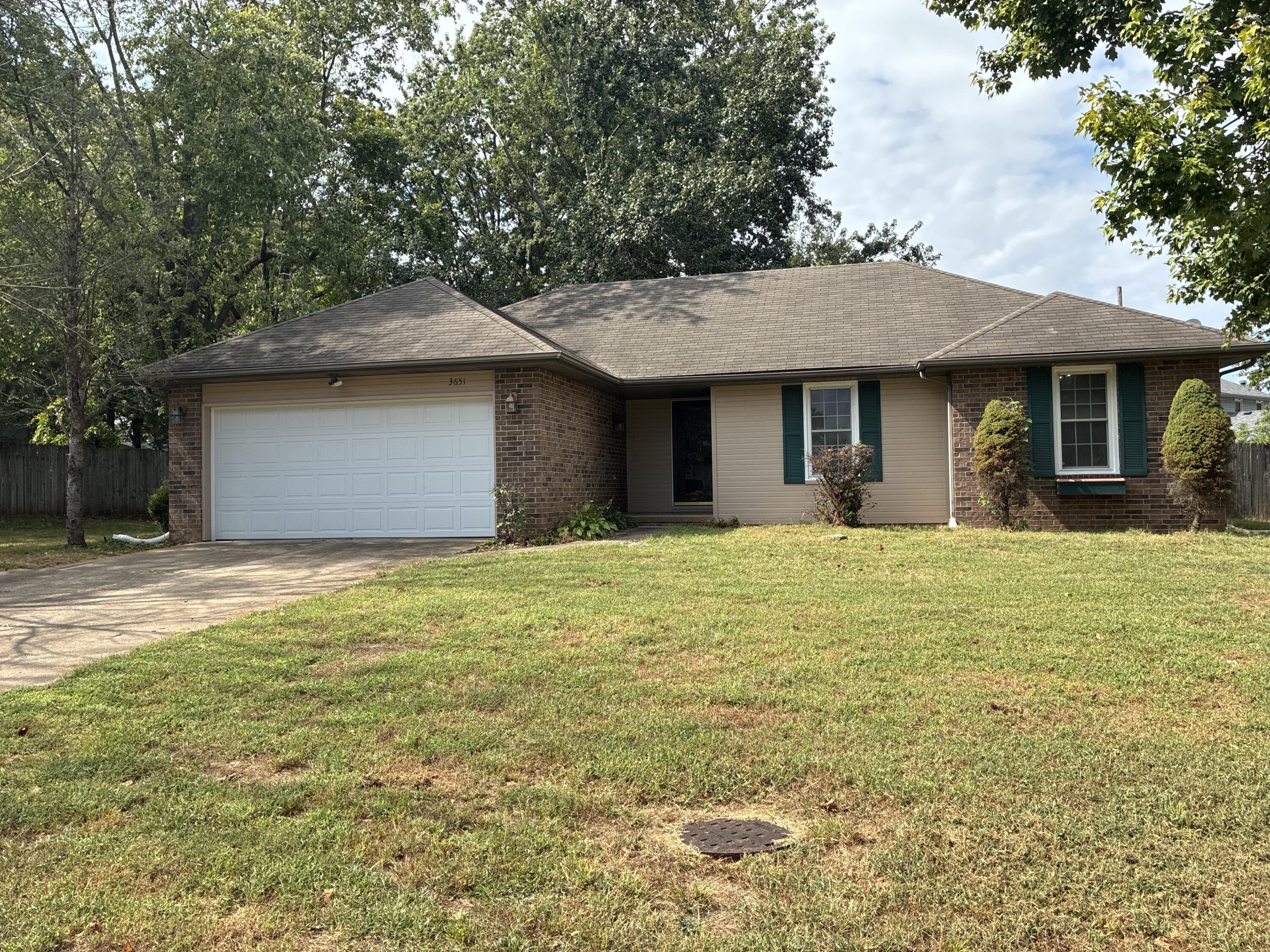 3651 S Meadowlark Avenue, Springfield MO 65807