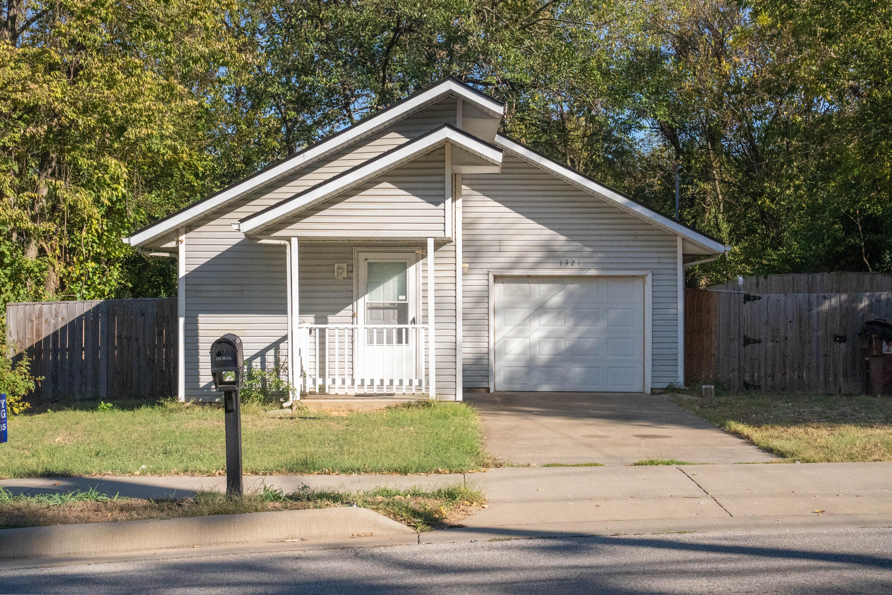 1321 W Talmage Street, Springfield MO 65803