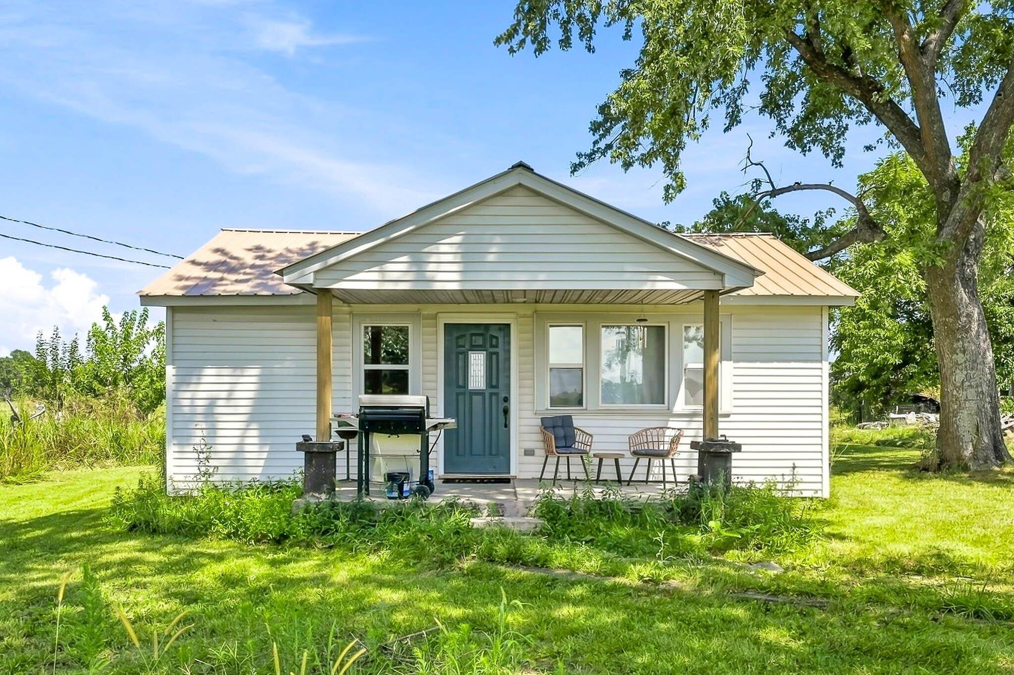 466 State Highway Vv, Rogersville MO 65742
