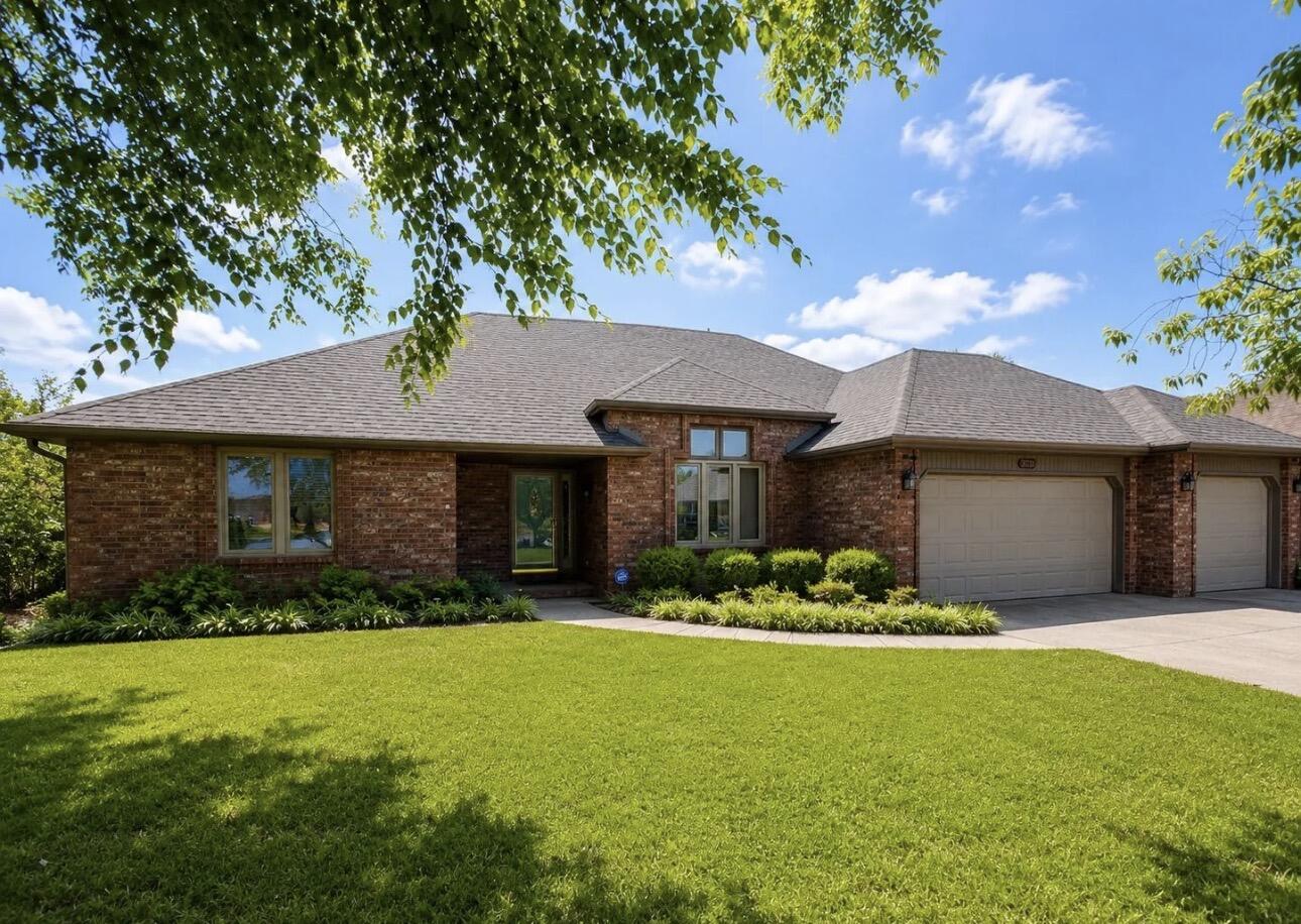 3730 W Birchwood Court, Springfield MO 65807