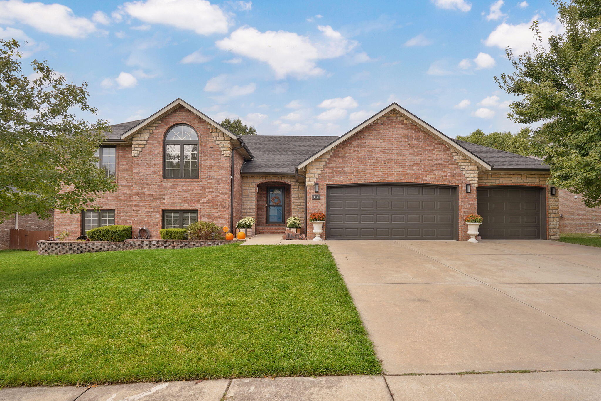 117 N Peach Brk, Nixa MO 65714