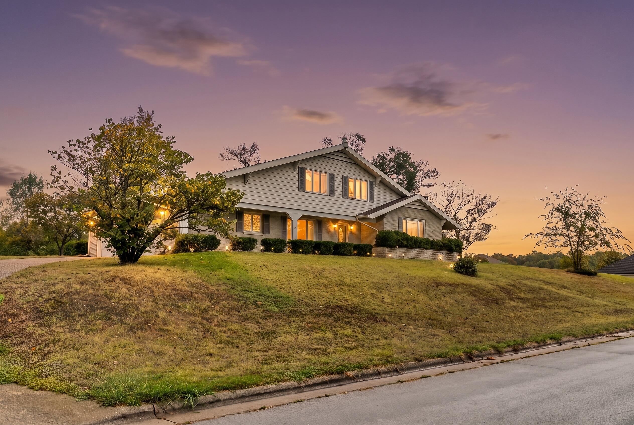 4347 N Shirley Avenue, Springfield MO 65803