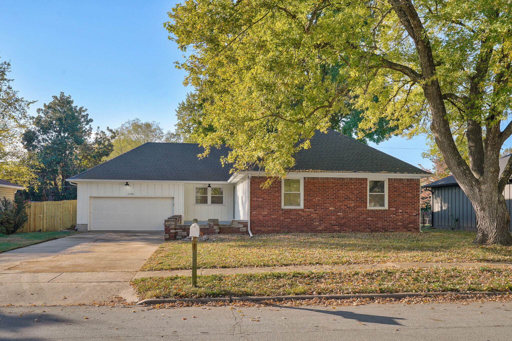 1148 E Woodland Street, Springfield MO 65807