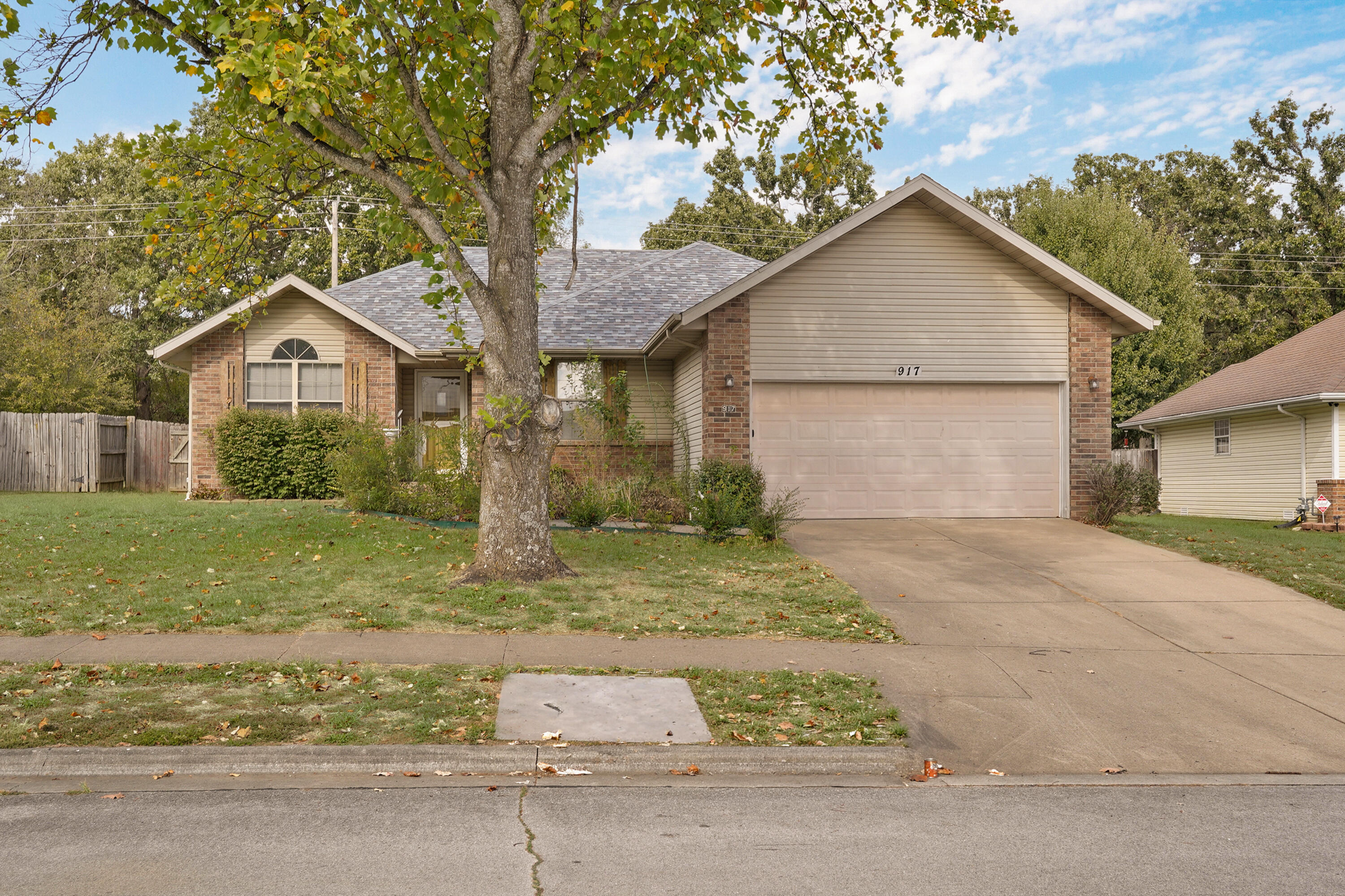 917 W Turnberry Boulevard, Ozark MO 65721