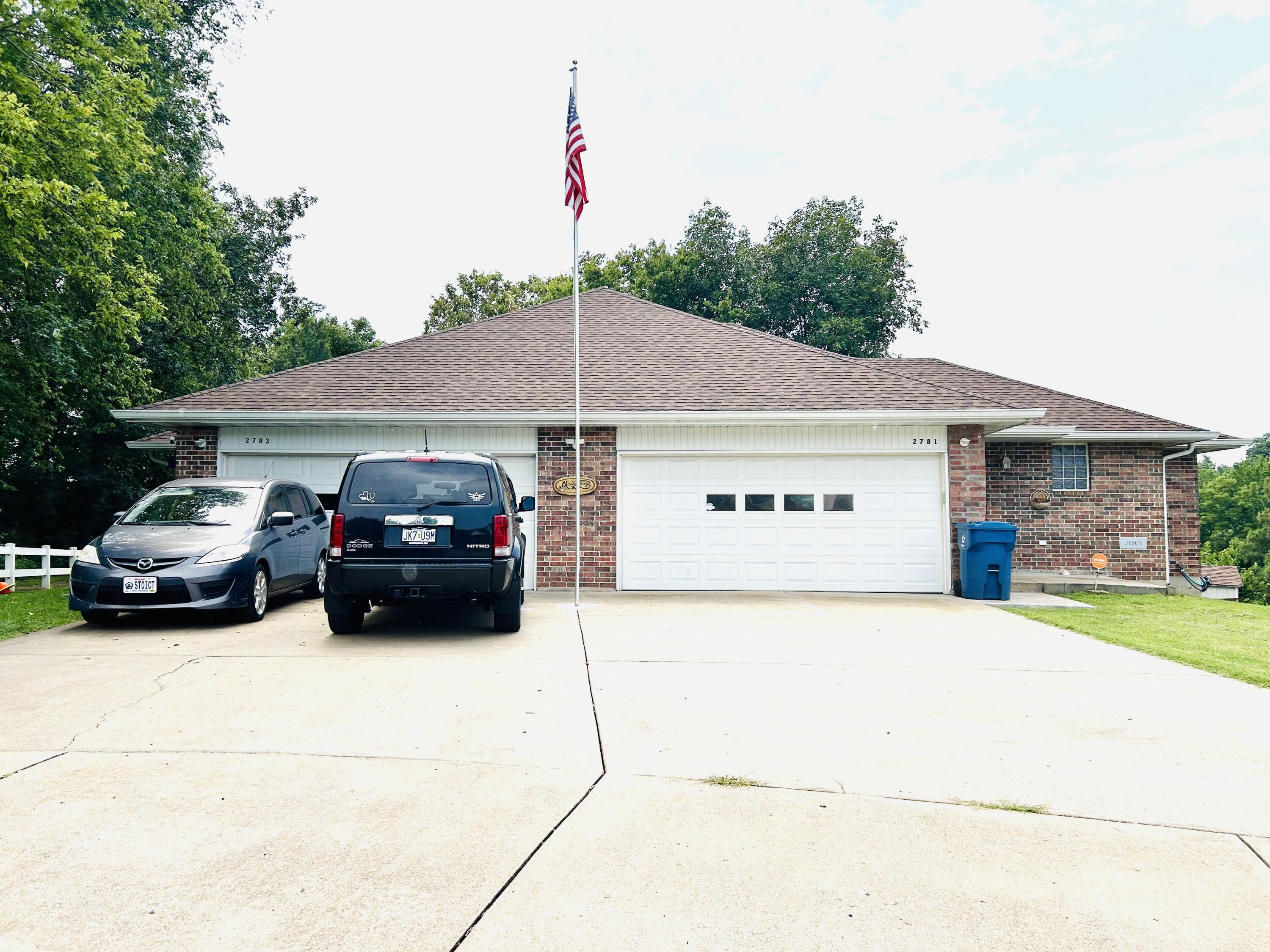 2781 S Meadowlark Avenue, Springfield MO 65807
