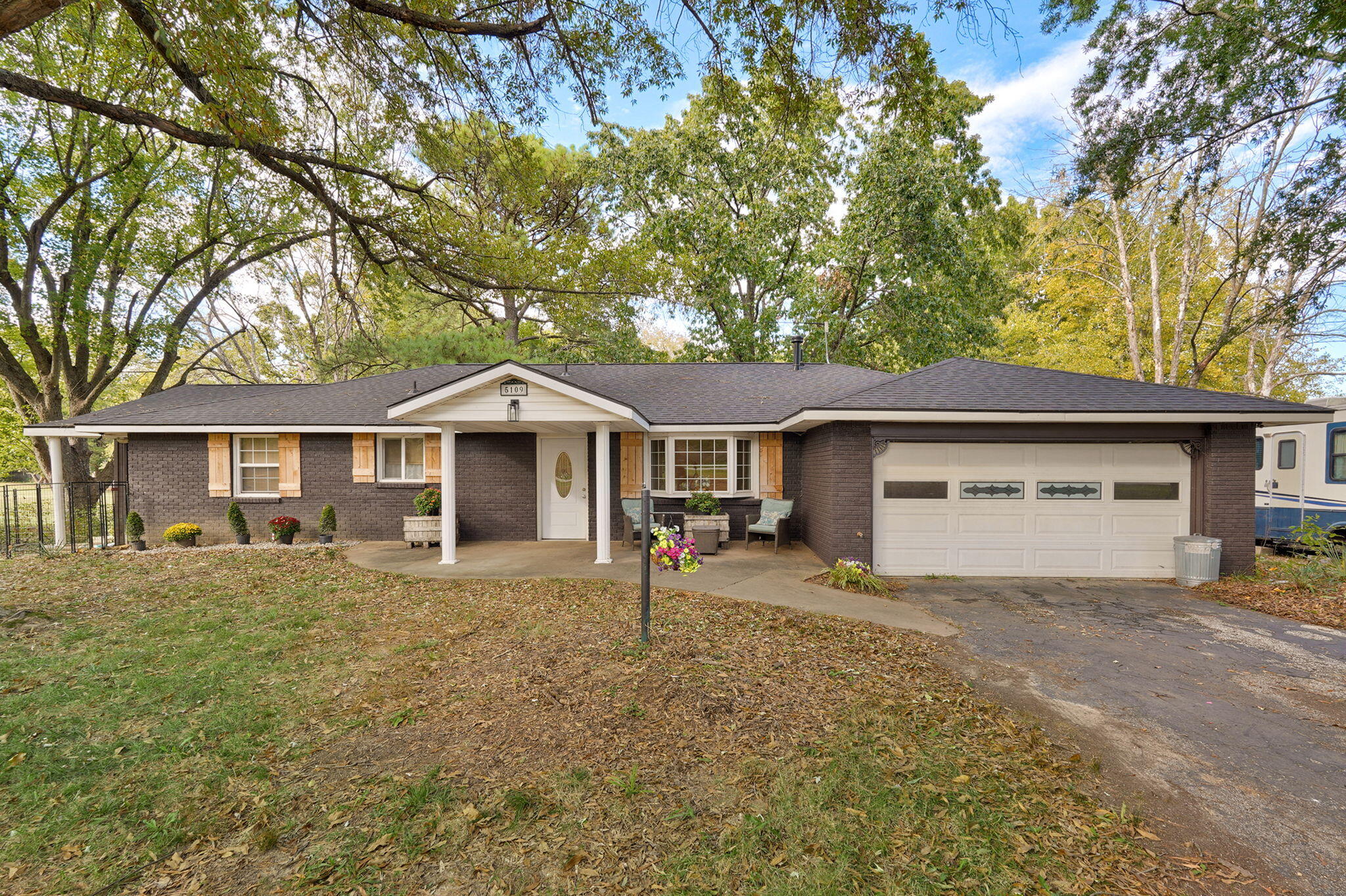 5109 E Farm Road 174, Rogersville MO 65742