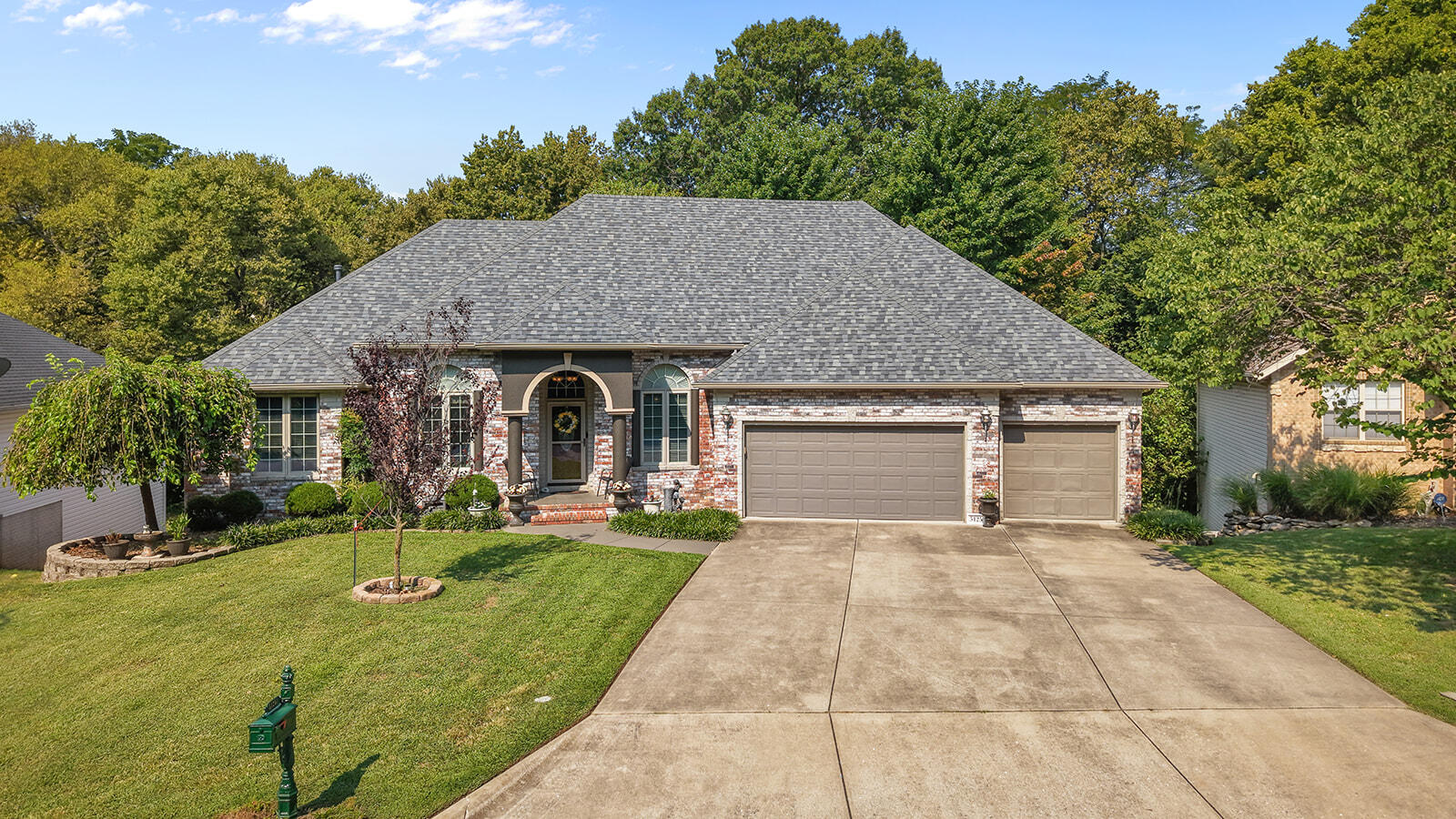5125 S Chatsworth Avenue, Springfield MO 65810