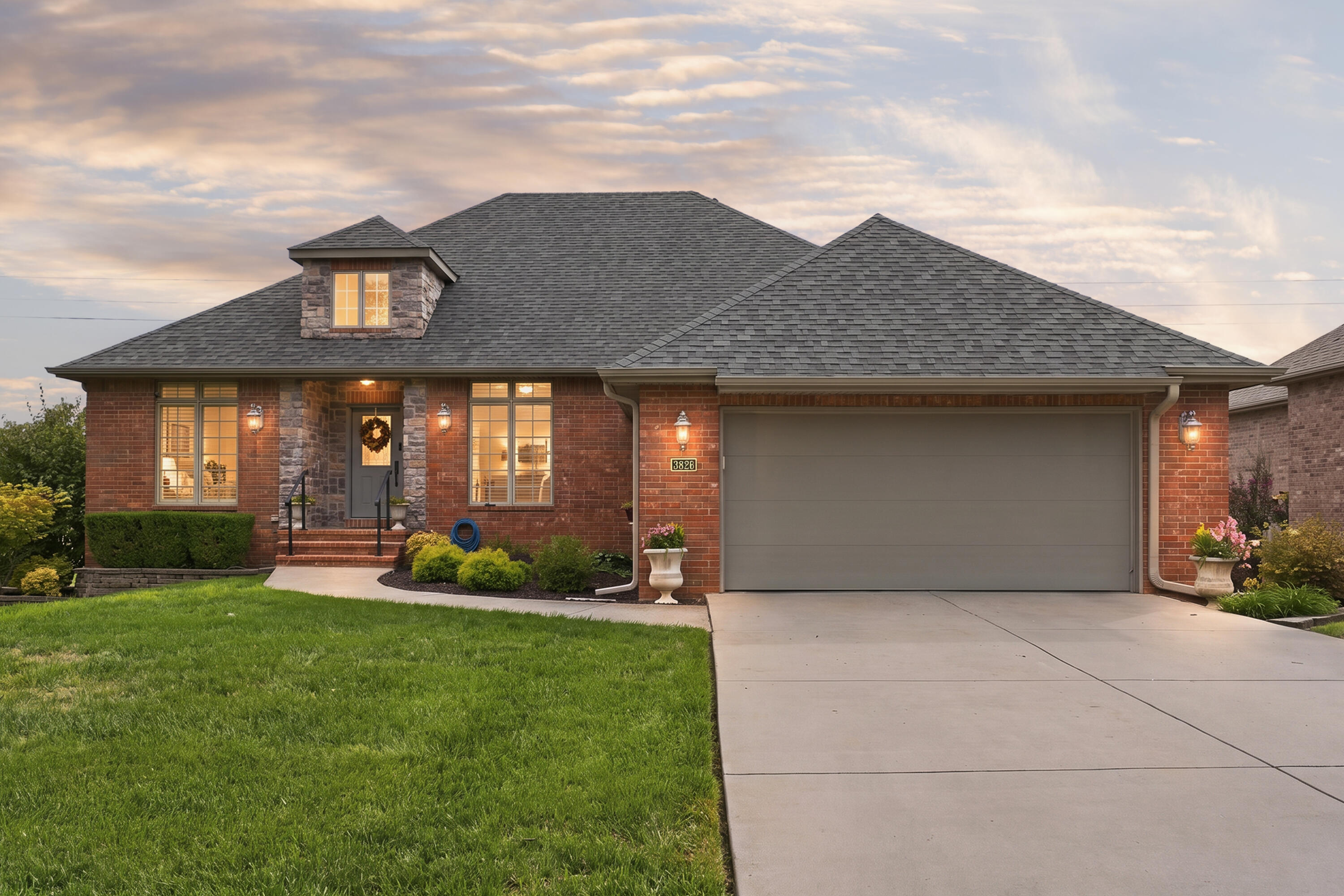 3826 E Fox Grape Road, Springfield MO 65809