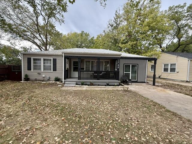 1743 S South Avenue, Springfield MO 65807