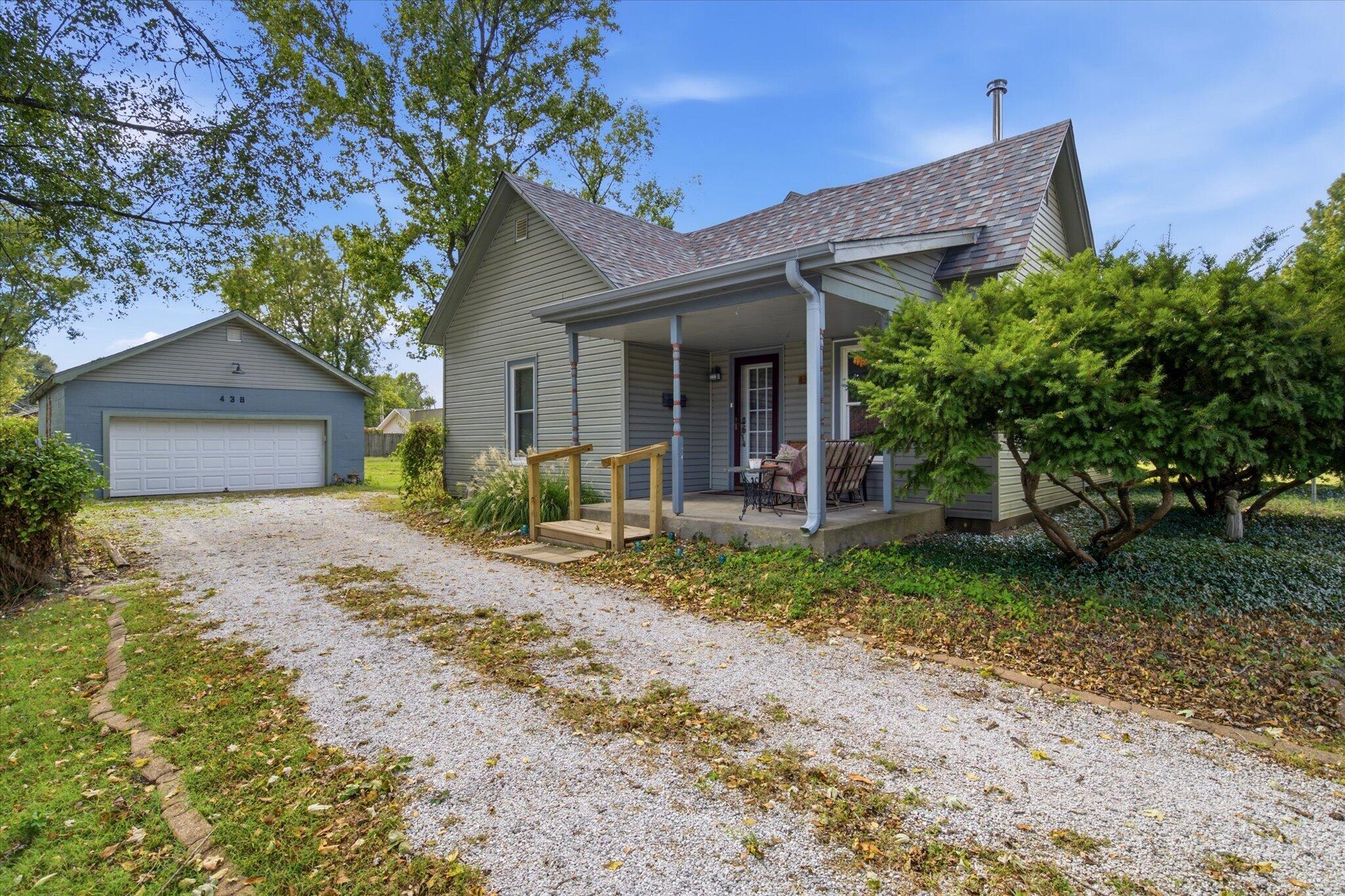 438 W Elm Street, Republic MO 65738