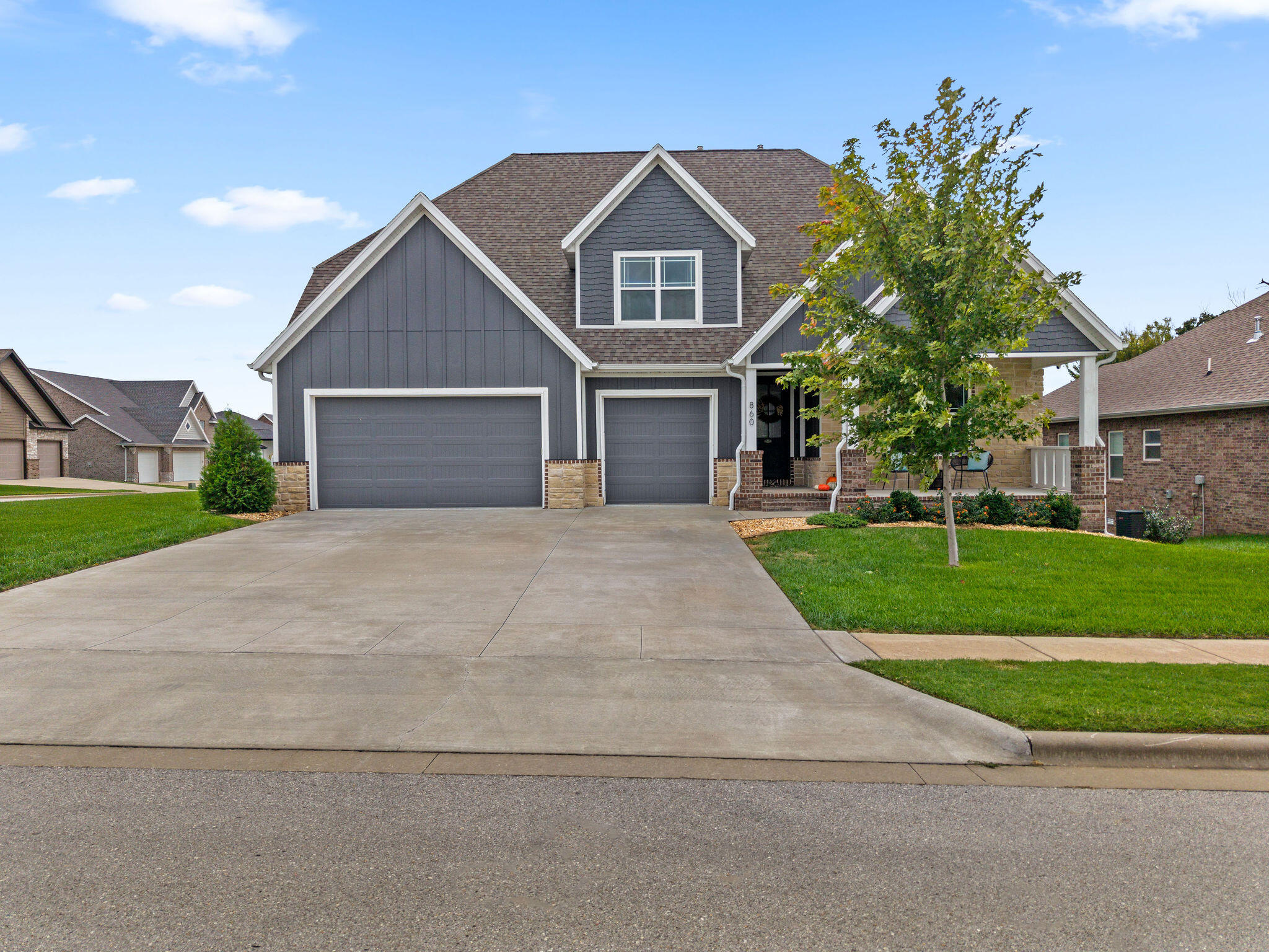 860 E Ashford Avenue, Nixa MO 65714