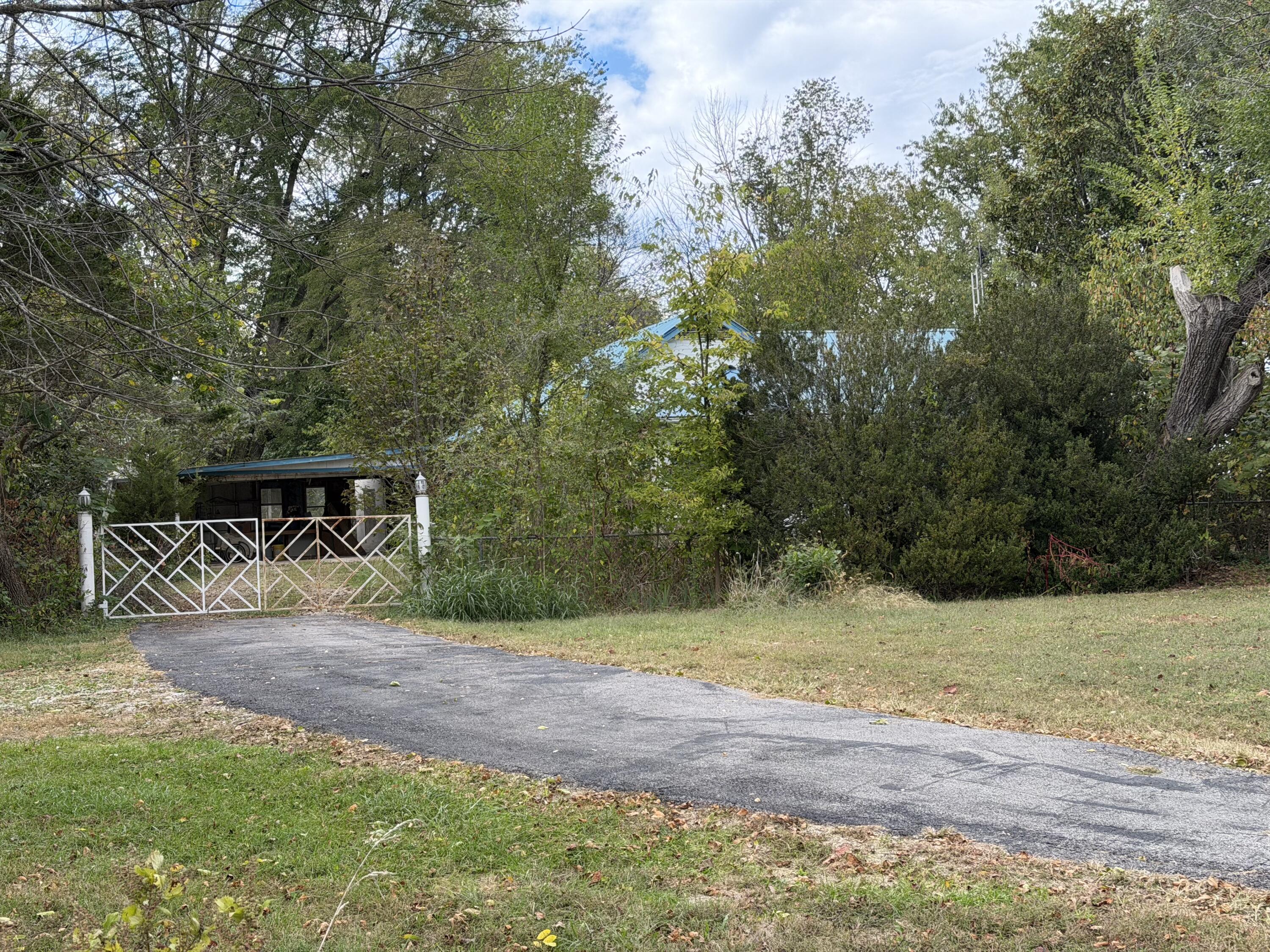 2207 State Highway M, Nixa MO 65714