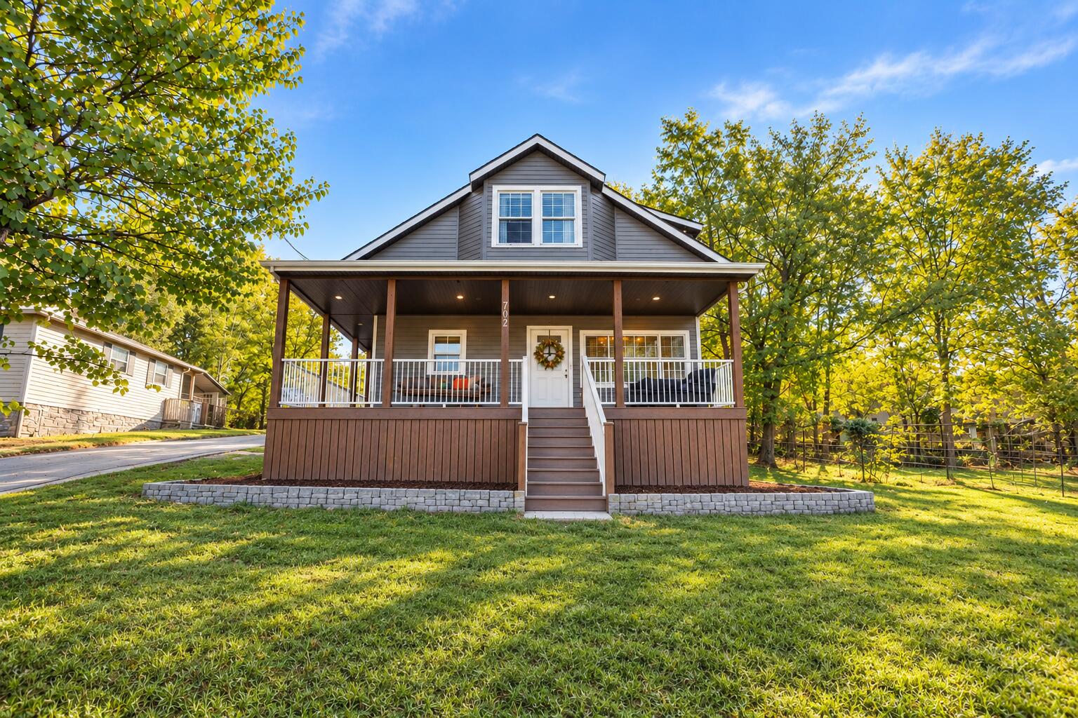 702 S 6th Street, Ozark MO 65721