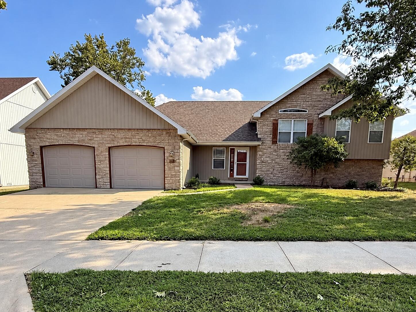 510 E Grace Street, Republic MO 65738