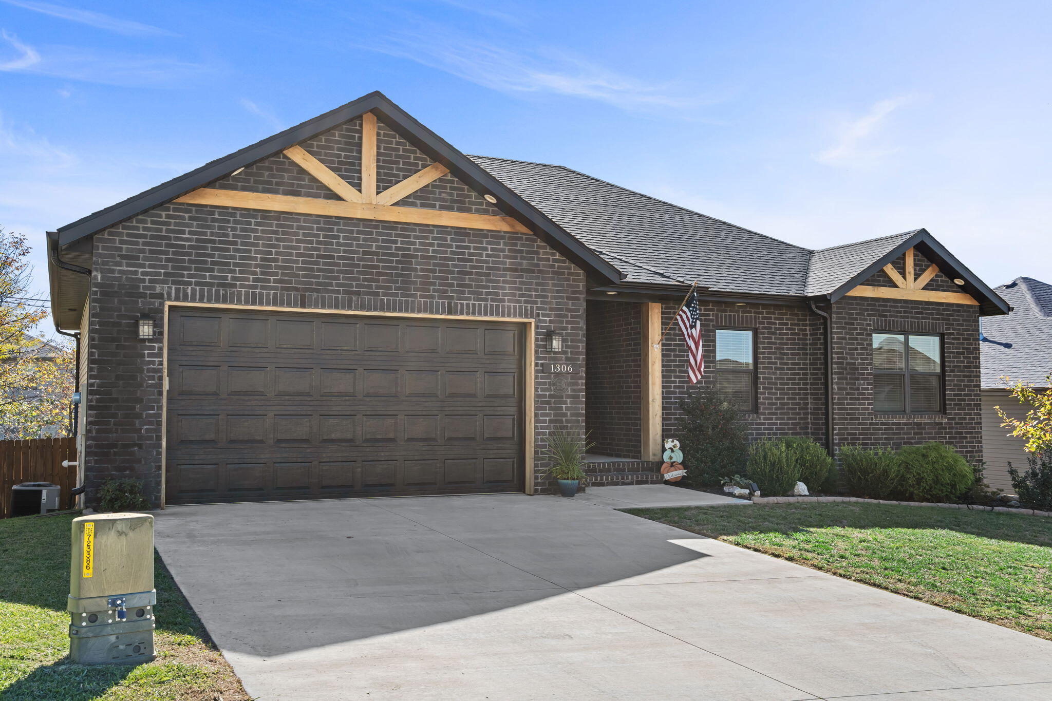 1306 W Jovie Street, Ozark MO 65721
