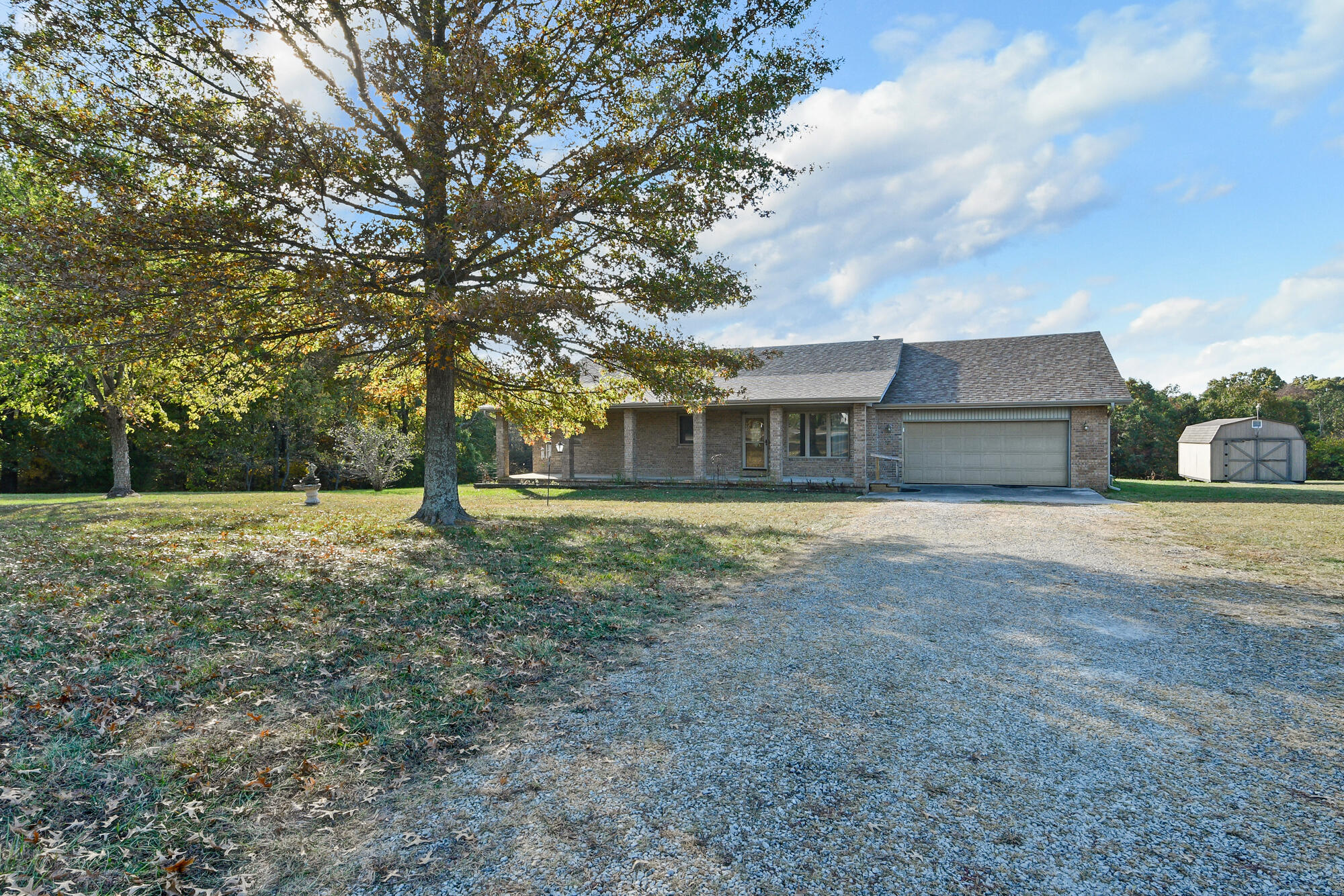 189 Munson Hill Drive, Marshfield MO 65706