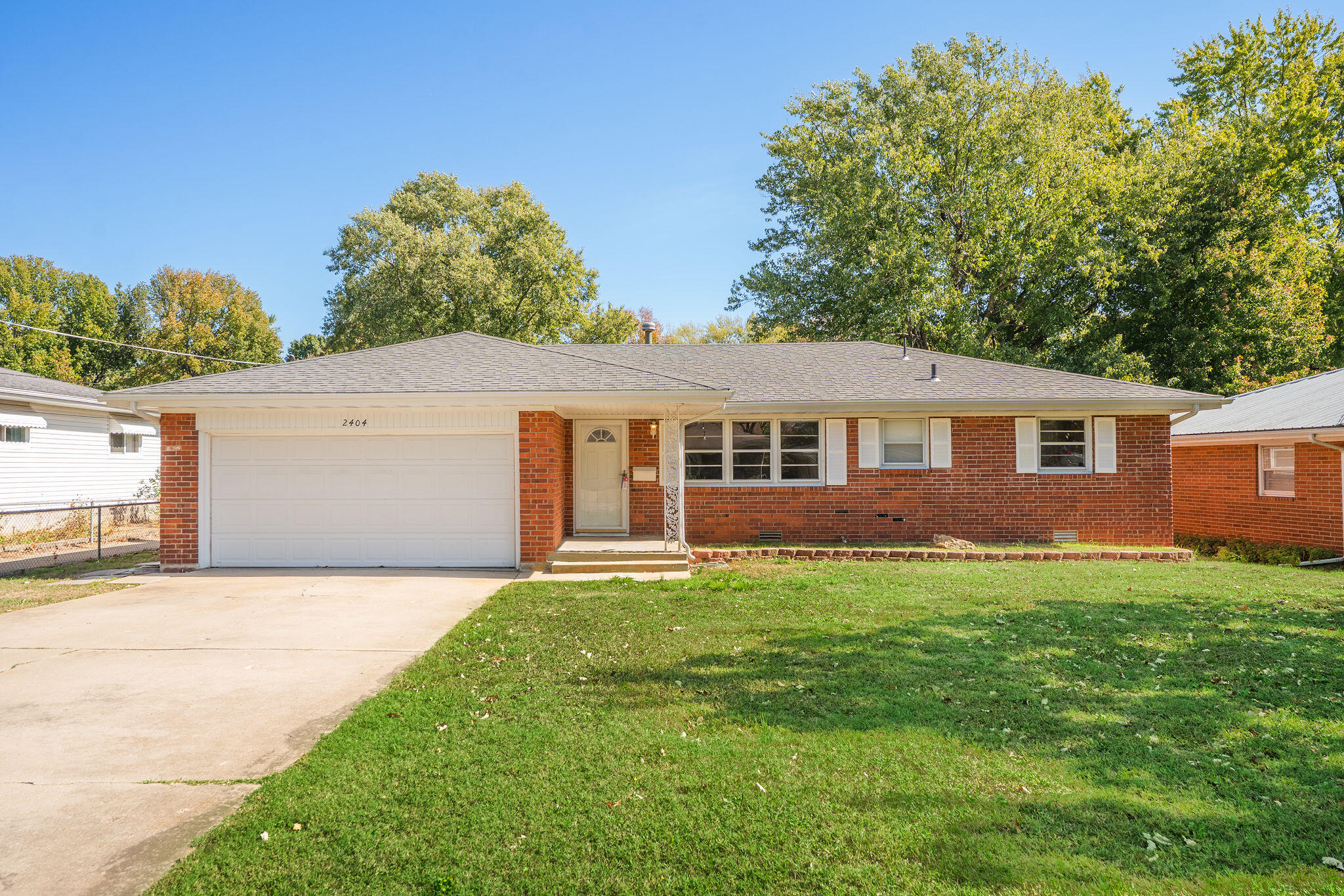 2404 S Clay Avenue, Springfield MO 65807