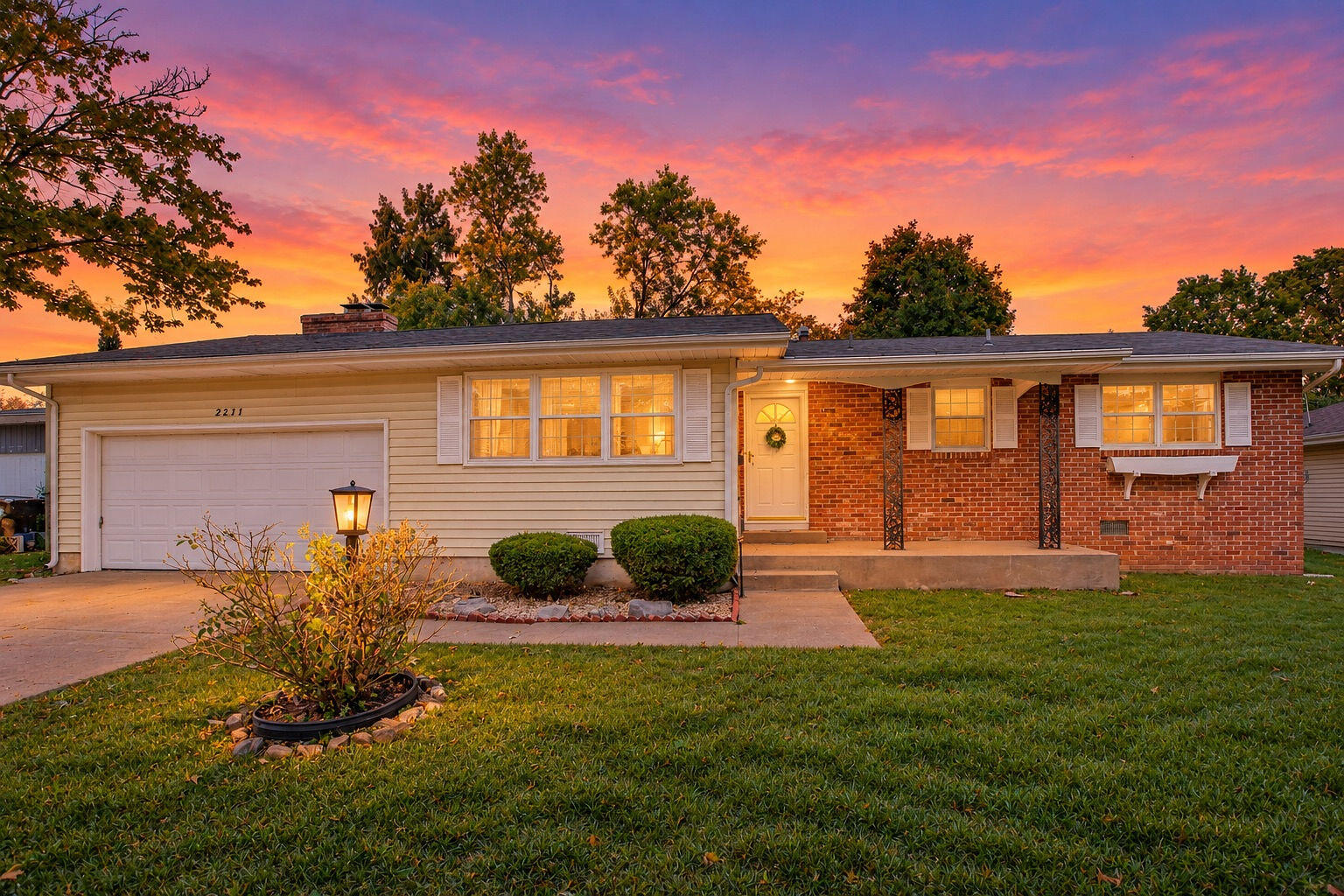 2211 E Mirabeau Street, Springfield MO 65804