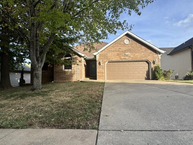 5746 S Fox Hollow Avenue, Springfield MO 65810
