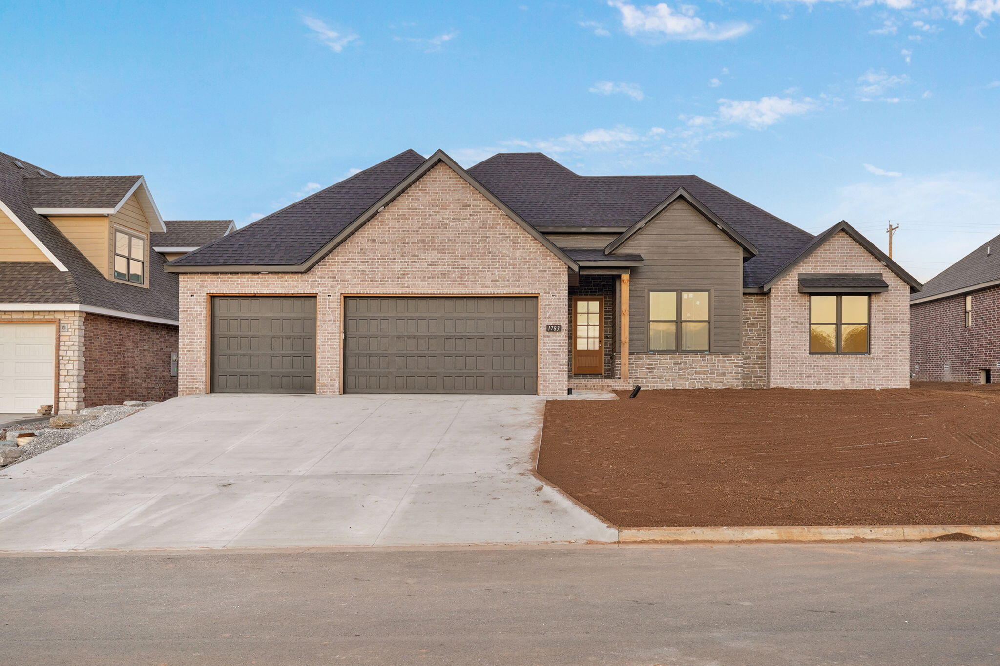 1783 S Pinecone Path, Springfield MO 65809